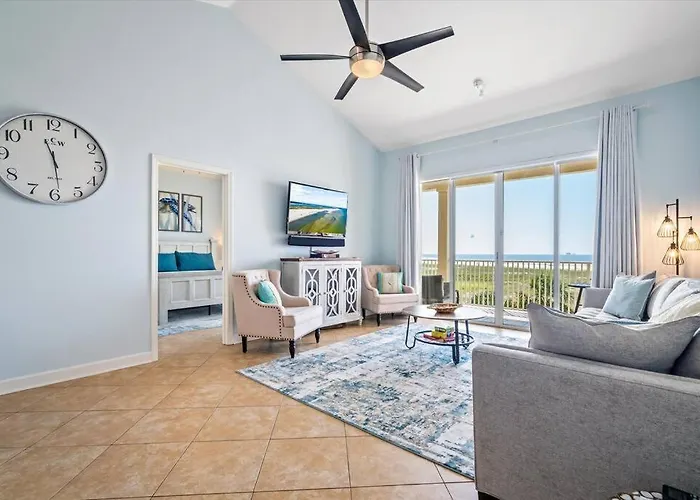 The Pelican Place - Amazing Views, Top Floor Condo