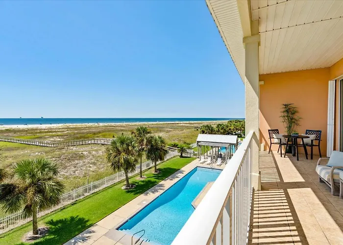 The Pelican Place - Amazing Views, Top Floor Condo