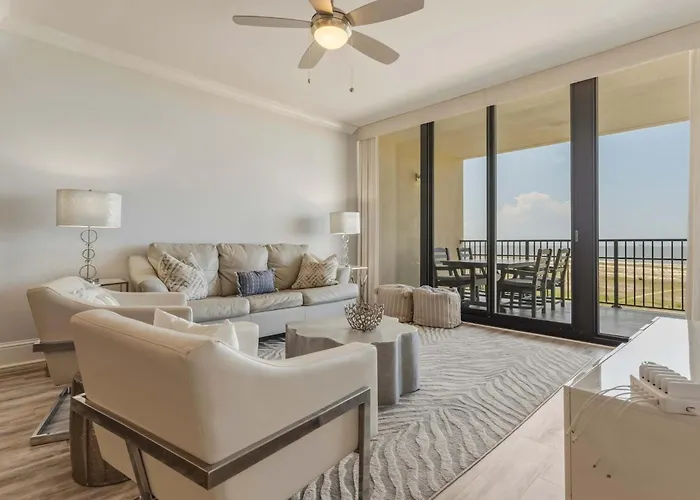 Luxury Gulffront Penthouse With Resort Amenities