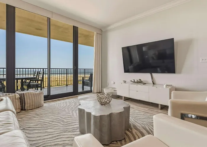 Luxury Gulffront Penthouse With Resort Amenities